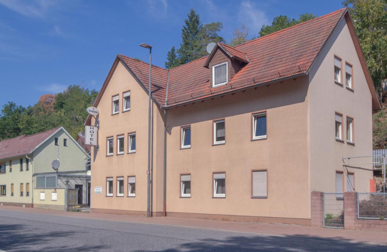 Motel Zum Taunus Ziegenberg 外观 照片